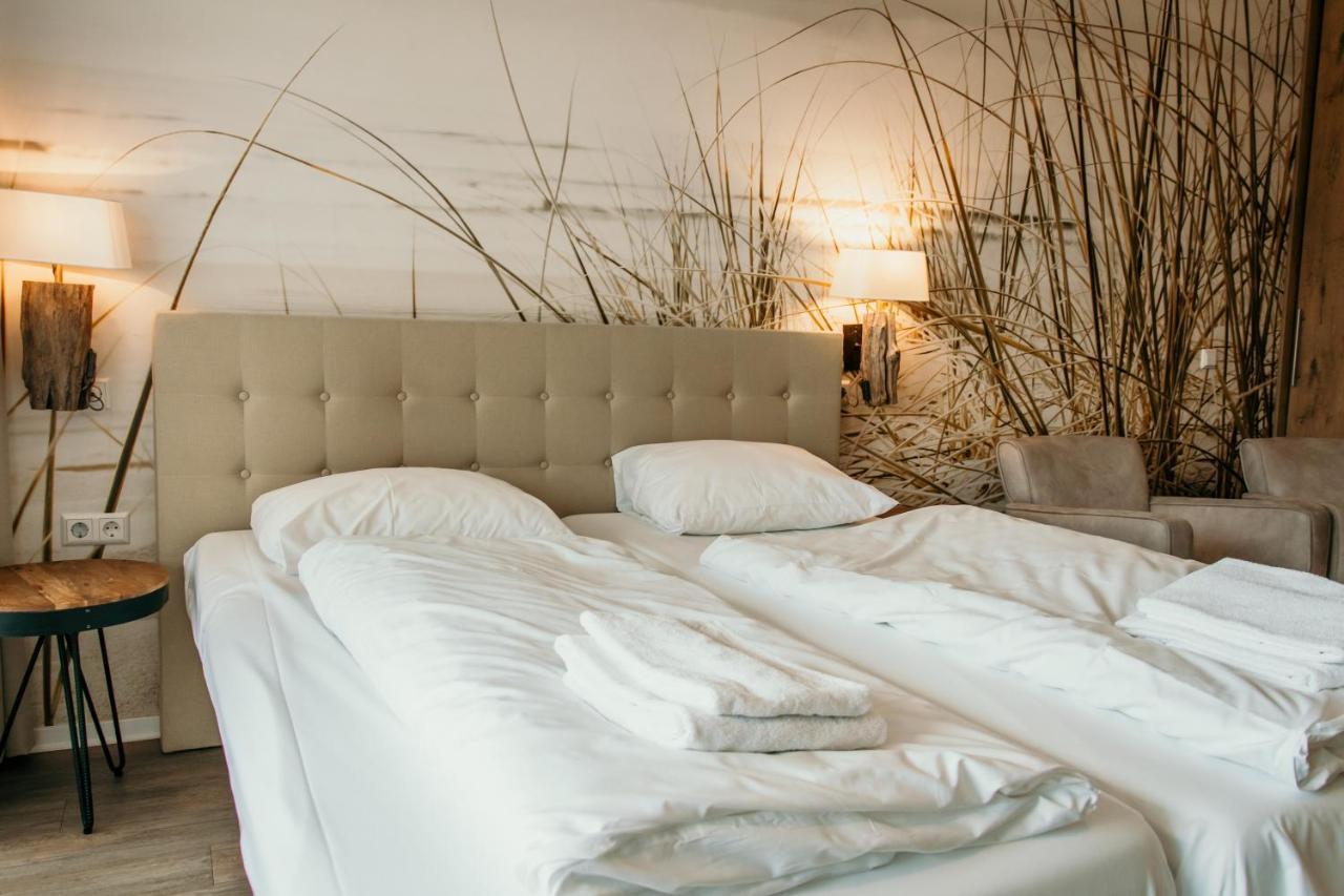 Hotel De Zeeuwse Kust Renesse Ngoại thất bức ảnh